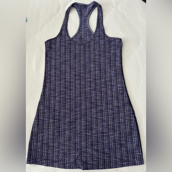 Lululemon: Women’s Tank Top - Picture 1 of 5